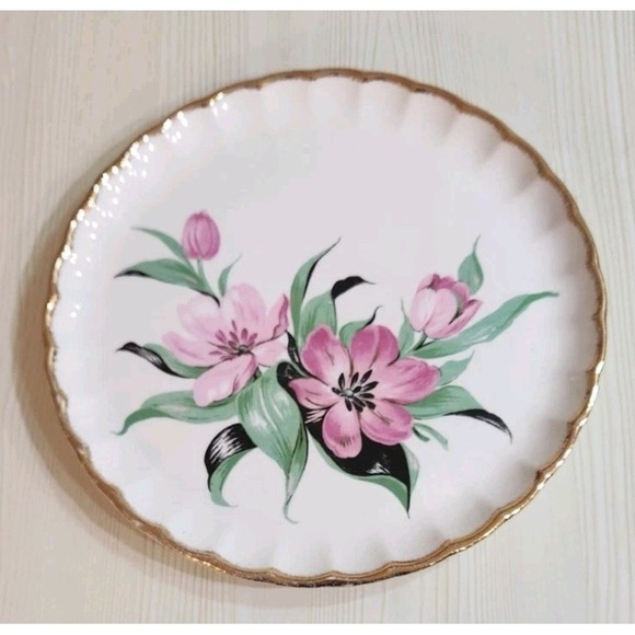 WS George Cake Dessert Plate, Floral, Fluted Gold Trim, 9" - Picture 2 of 4